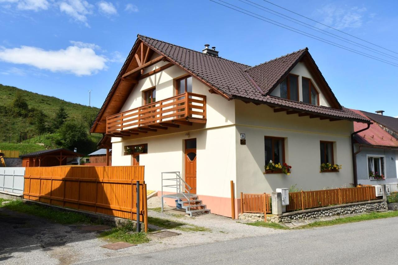 Ubytovanie Dita Cerveny Klastor Luaran gambar